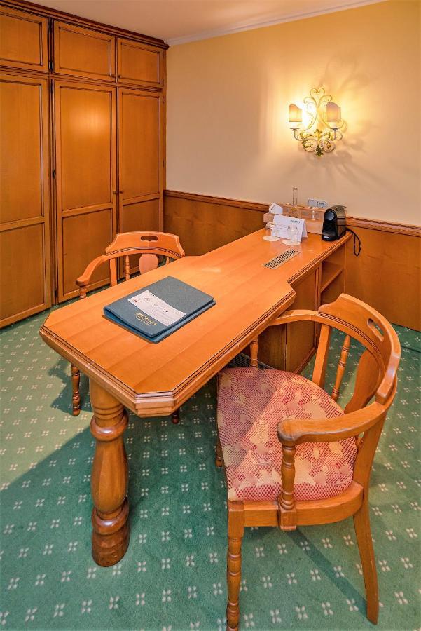 Parkhotel טראונשטיין מראה חיצוני תמונה