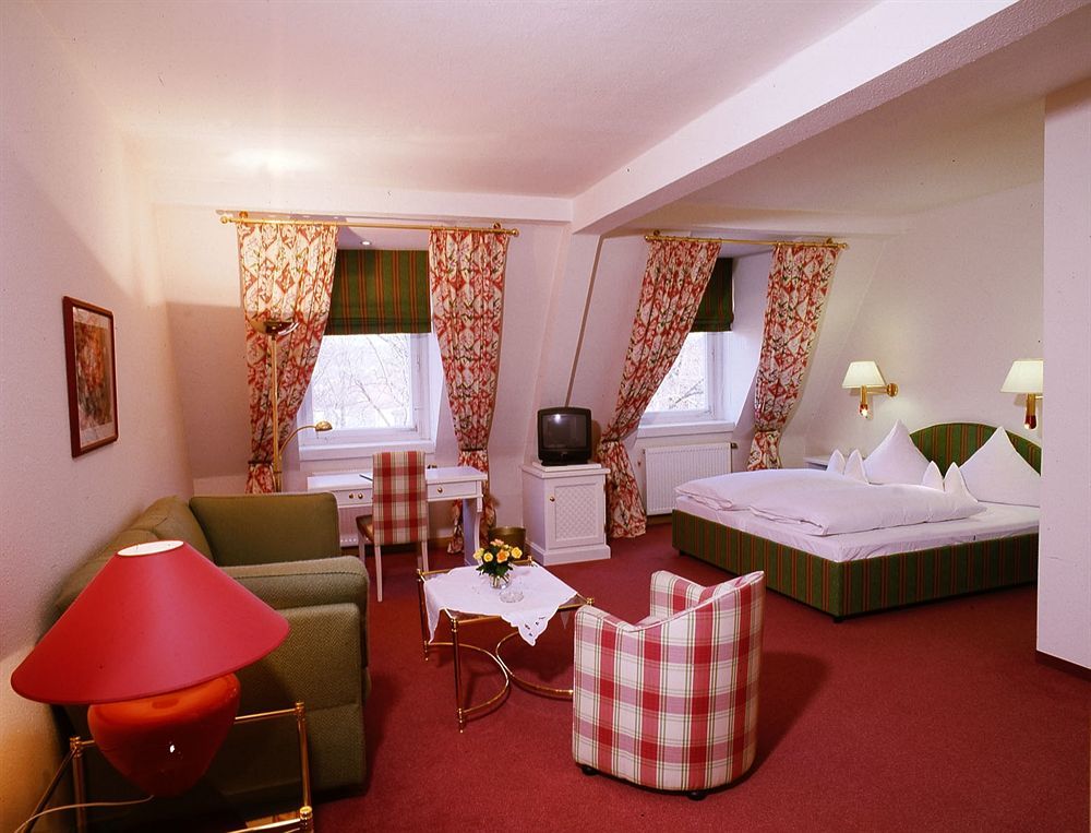 Parkhotel טראונשטיין מראה חיצוני תמונה